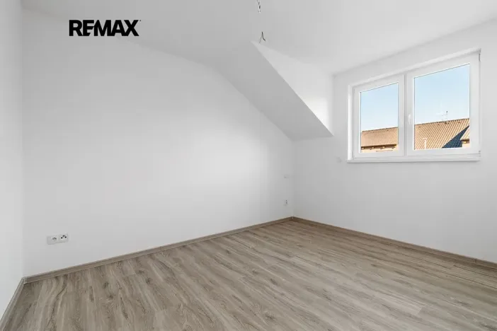 Pronájem bytu 4+kk, Vochov, 80 m2