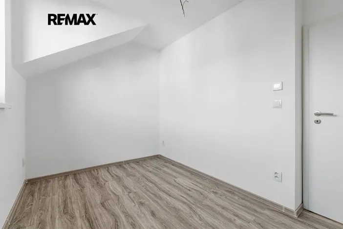 Pronájem bytu 4+kk, Vochov, 80 m2