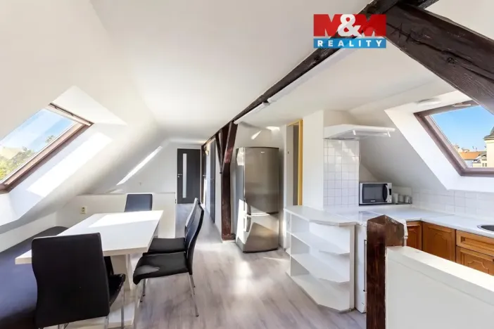 Prodej rodinného domu, Plzeň - Doudlevce, Zborovská, 155 m2