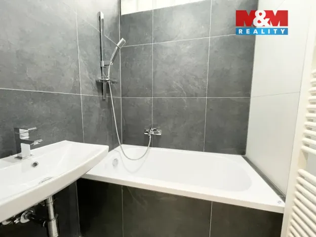 Pronájem bytu 2+1, Sokolov, Boženy Němcové, 52 m2