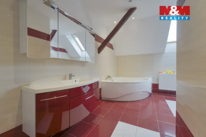 Prodej rodinného domu, Horní Kozolupy, 197 m2