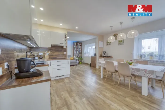 Prodej rodinného domu, Horní Kozolupy, 197 m2