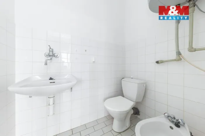 Pronájem obchodního prostoru, Slavkov u Brna, Palackého náměstí, 71 m2