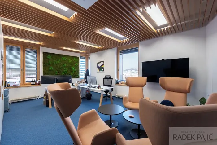 Prodej kanceláře, Brno, Pražákova, 272 m2