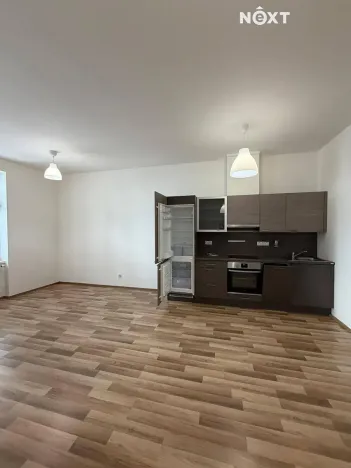 Pronájem bytu 1+kk, České Budějovice, Kostelní, 43 m2
