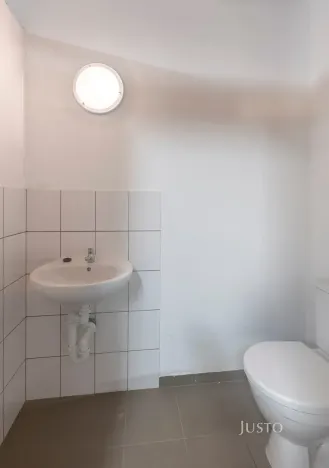 Prodej garáže, Těmice, 38 m2