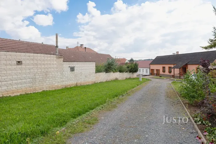 Prodej garáže, Těmice, 38 m2