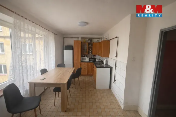 Prodej bytu 2+1, Karviná - Nové Město, Fučíkova, 58 m2