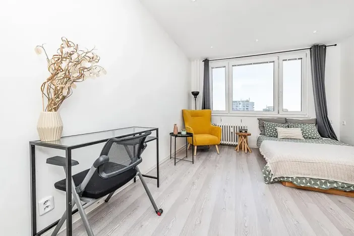 Pronájem bytu 1+kk, Praha - Záběhlice, Jasmínová, 28 m2