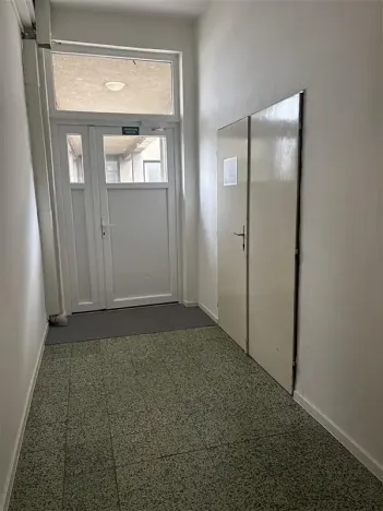 Pronájem skladu, Brno, Hněvkovského, 37 m2