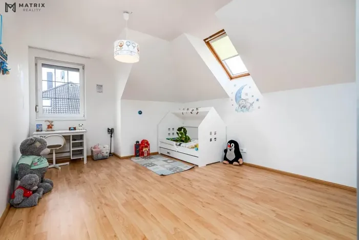 Prodej rodinného domu, Praha - Písnice, V zákopech, 294 m2