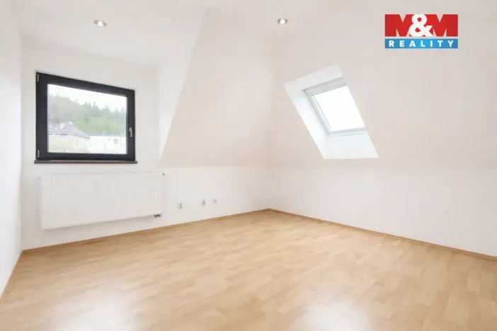Pronájem kanceláře, Zlín - Prštné, Svat. Čecha, 48 m2