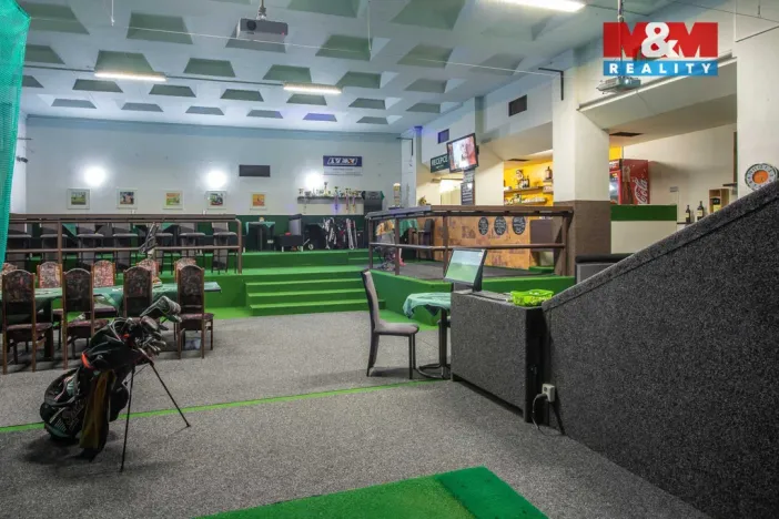 Prodej obchodního prostoru, Pardubice - Bílé Předměstí, Dašická, 1230 m2