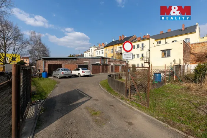 Prodej atypického bytu, Krnov - Pod Bezručovým vrchem, Bezručova, 73 m2