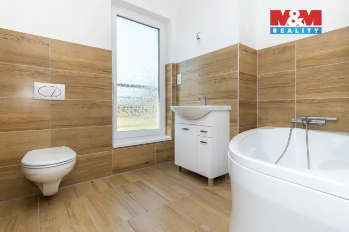 Prodej rodinného domu, Uhersko, 84 m2