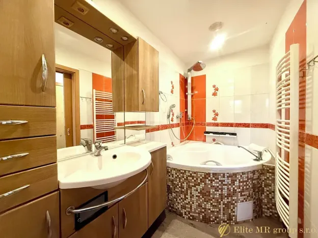 Prodej rodinného domu, Straky, 122 m2