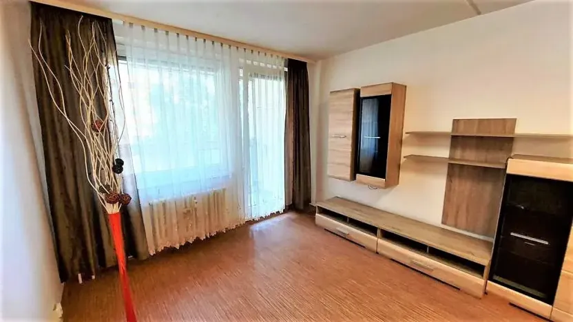 Pronájem bytu 2+kk, Praha - Modřany, Pertoldova, 47 m2