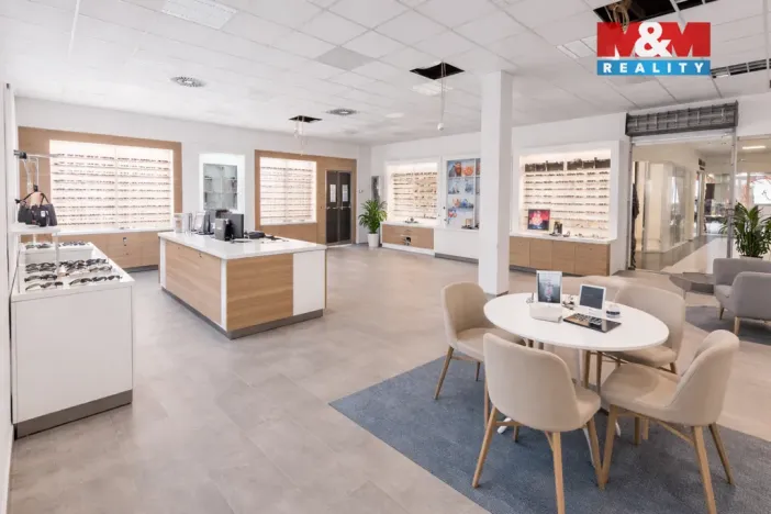 Pronájem obchodního prostoru, Benešov, Vnoučkova, 108 m2