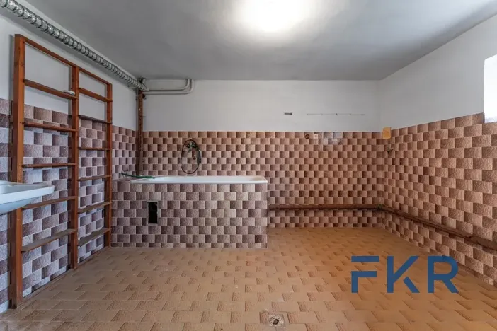 Prodej rodinného domu, Mlečice, 234 m2