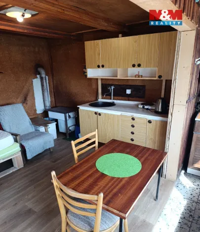 Pronájem chaty, Sentice, 18 m2