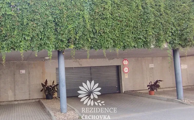 Prodej garážového stání, Havlíčkův Brod, Stromovka, 13 m2