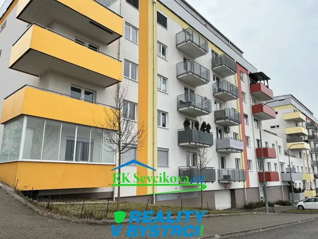 Pronájem garážového stání, Brno, Sentická, 17 m2