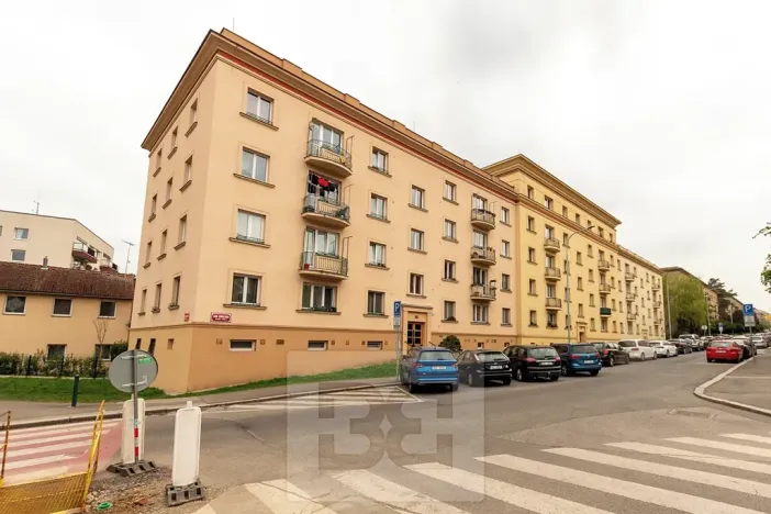 Pronájem bytu 2+kk, Praha - Dejvice, náměstí Bořislavka, 39 m2