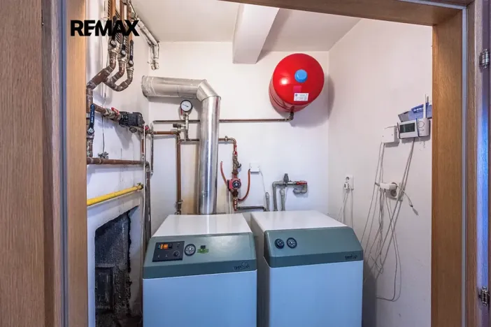 Prodej rodinného domu, Praha - Kyje, Hajní, 330 m2