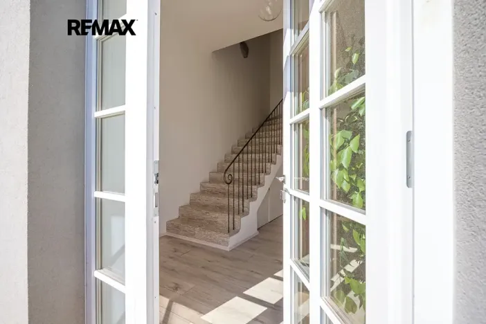 Prodej bytu 1+kk, Vráž, Nad Loděnicí, 28 m2