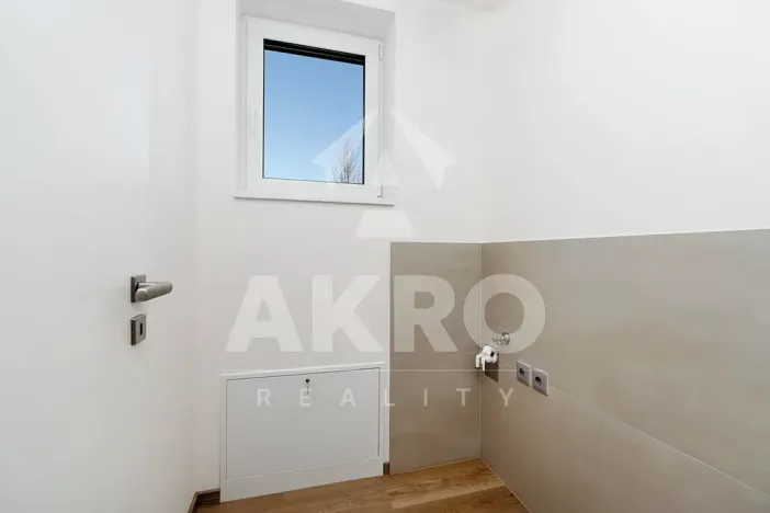 Prodej bytu 4+kk, Praha - Klánovice, Holekova, 158 m2