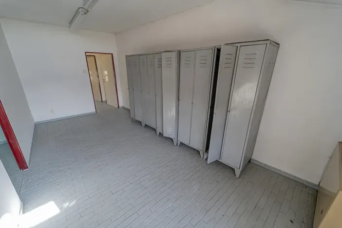 Prodej výrobních prostor, Bezno, Nemyslovická, 861 m2