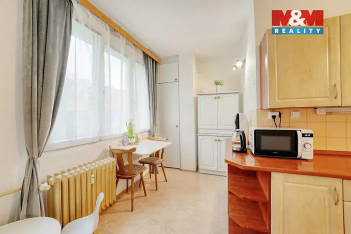 Prodej bytu 2+1, Plzeň - Skvrňany, Macháčkova, 60 m2