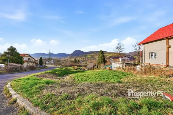 Prodej pozemku, Velké Březno, 728 m2