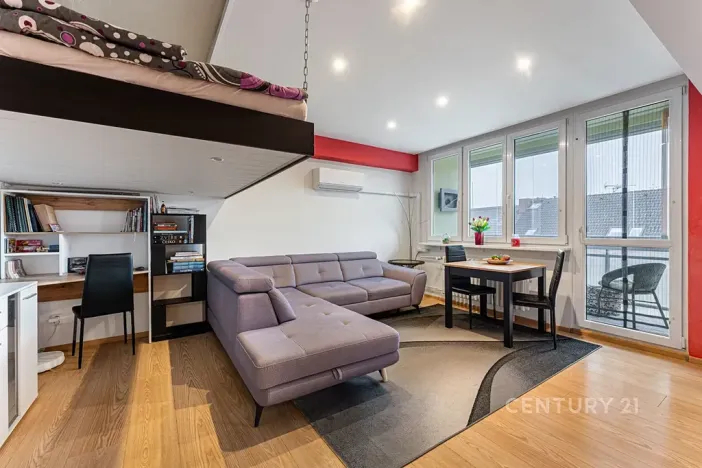 Prodej bytu 2+1, Benešov, Dukelská, 62 m2