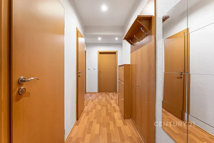 Prodej bytu 2+1, Benešov, Dukelská, 62 m2