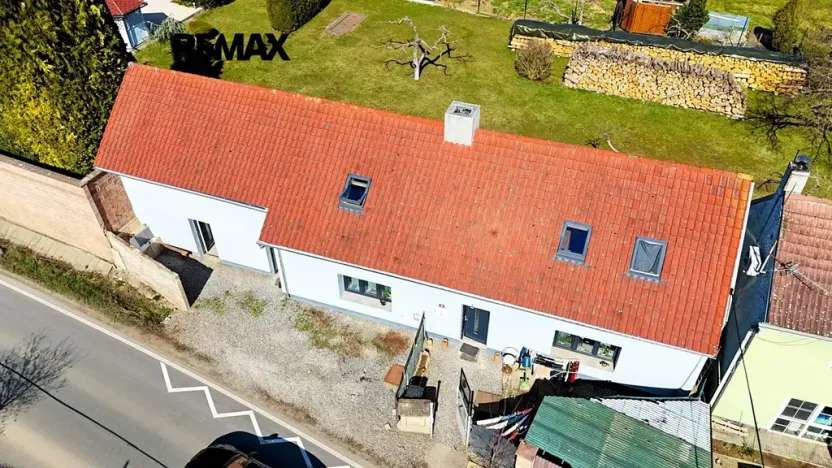 Pronájem atypického bytu, Drahelčice, V Brance, 164 m2