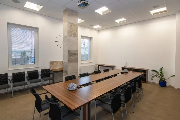 Pronájem kanceláře, Praha - Horní Počernice, Plkovská, 112 m2