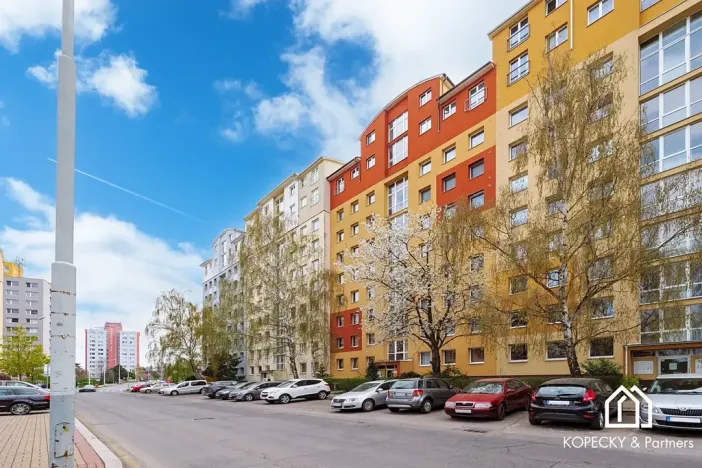 Prodej bytu 2+1, Praha - Letňany, Fryčovická, 52 m2