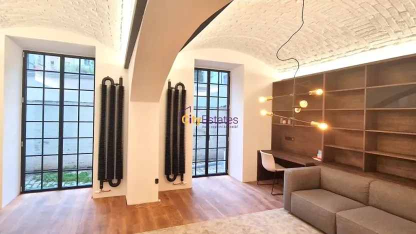 Prodej bytu 2+1, Praha - Smíchov, Janáčkovo nábřeží, 85 m2