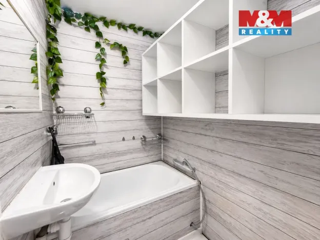 Pronájem bytu 1+kk, Most, Jana Kubelíka, 26 m2