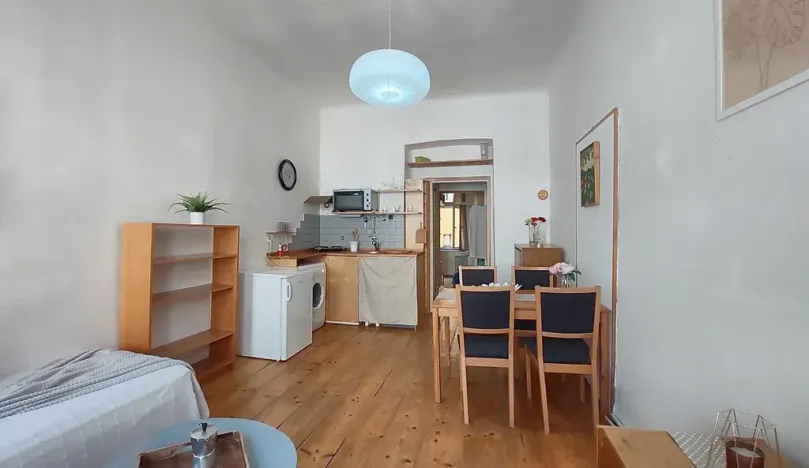 Pronájem bytu 2+kk, Praha, Nuselská, 30 m2