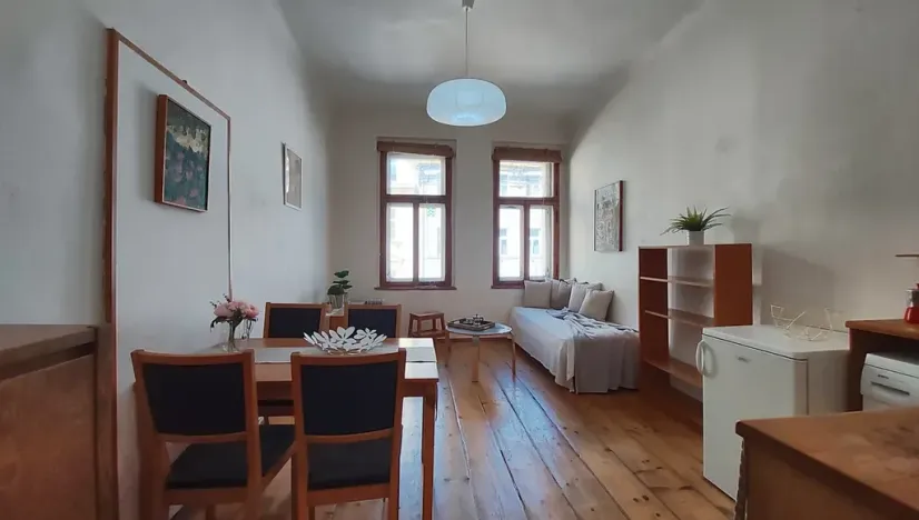 Pronájem bytu 2+kk, Praha, Nuselská, 30 m2