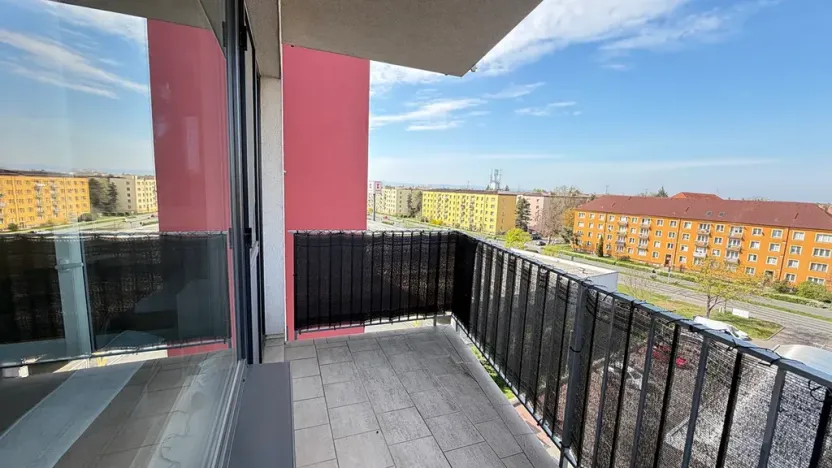 Pronájem bytu 1+kk, Pardubice, Pod Vinicí, 36 m2