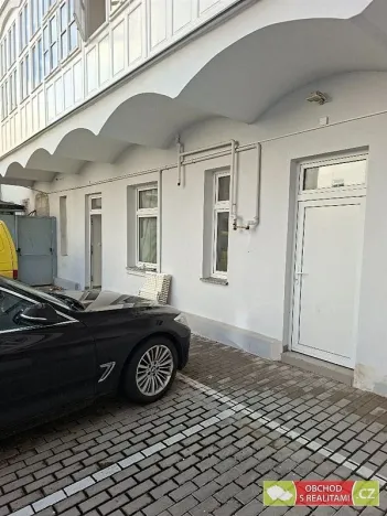 Prodej komerční, Praha, Turnovská, 113 m2