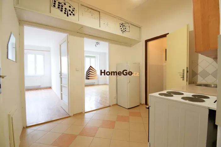 Pronájem bytu 2+1, Praha - Nusle, U gymnázia, 52 m2