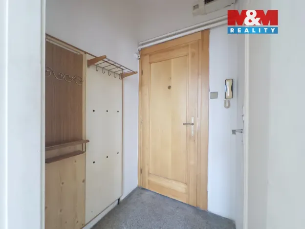 Pronájem bytu 1+kk, Praha - Nusle, Jaromírova, 25 m2