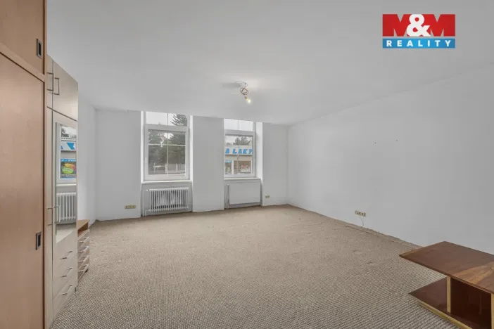 Prodej bytu 3+1, Jaroměř - Pražské Předměstí, Husova, 124 m2