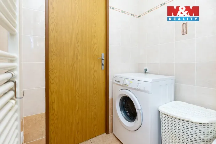 Prodej bytu 3+1, Pardubice, Jana Zajíce, 70 m2