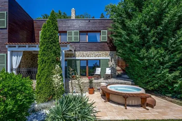 Prodej rodinného domu, Dobřichovice, 322 m2