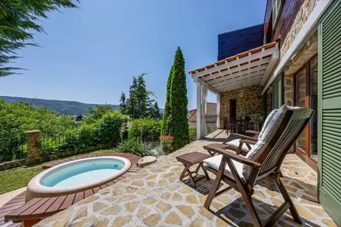 Prodej rodinného domu, Dobřichovice, 322 m2